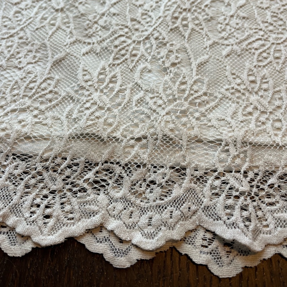 Lace Off-white fitted mini skirt Small Zara - Picture 2 of 16